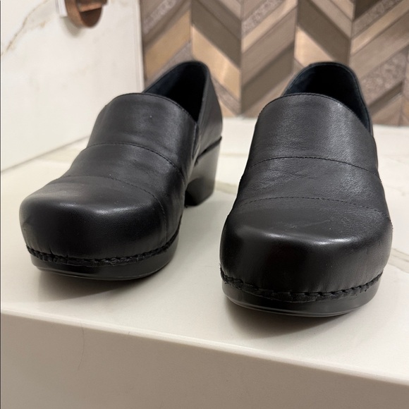 Dansko Black Leather Clogs - Picture 3 of 4